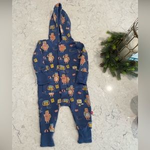 Magnetic Me Coverall Bear